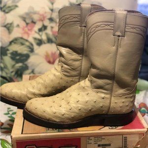 Justin Ostrich Roper Boots (Winter White)
